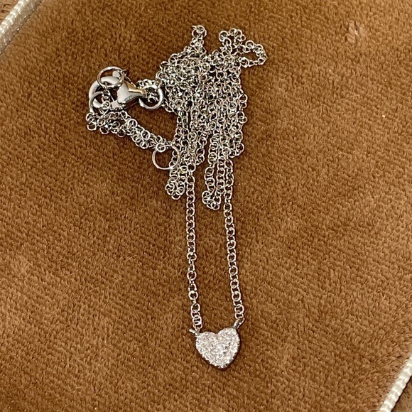 Solid 14K White Gold Tiny Natural Diamond Heart XS Pendant Necklace Minimalist - Picture 1 of 17